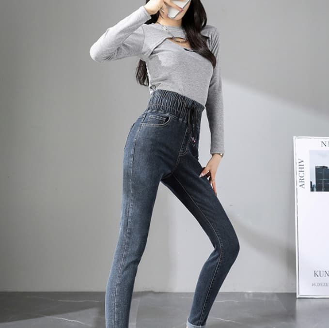 伸縮性抜群 美脚スキニーパンツ