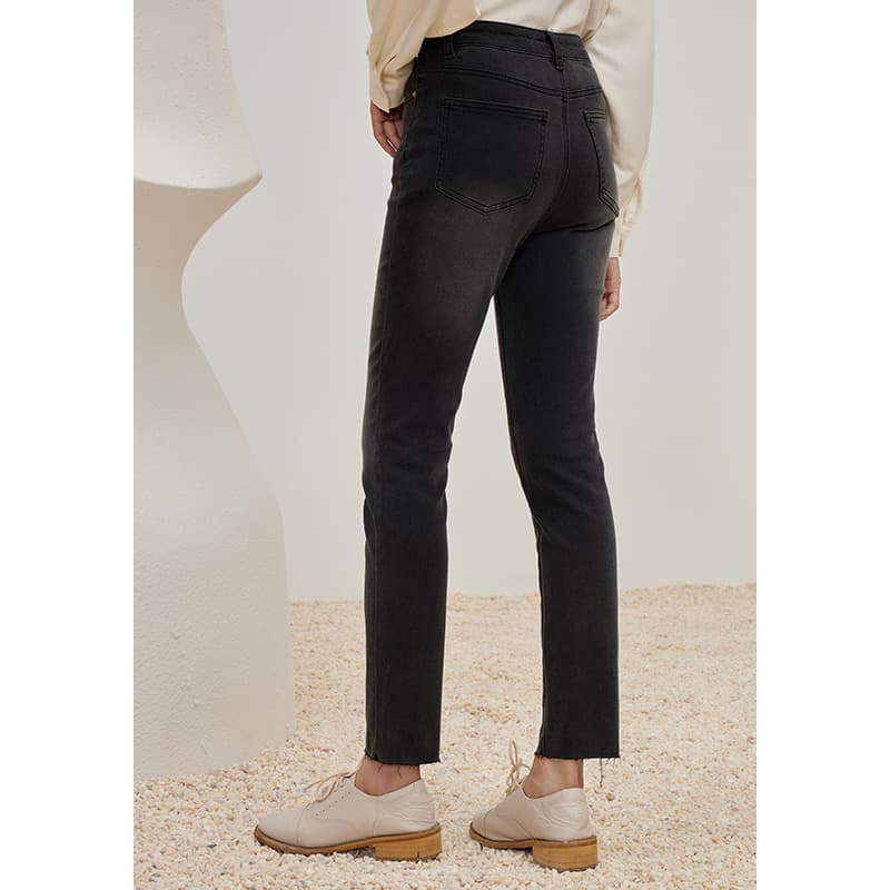 スキニーパンツ こなれ感たっぷり ハイウエストストレートデニム
