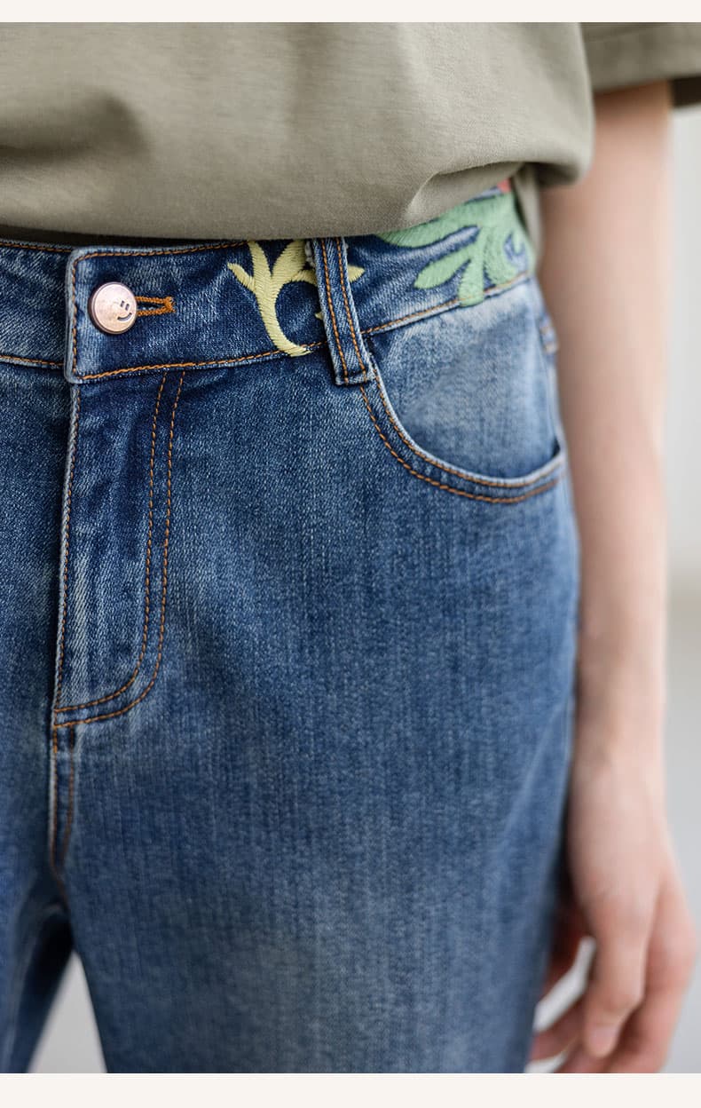 スキニーパンツ 裾デザイン刺繍 細身デニムパンツ